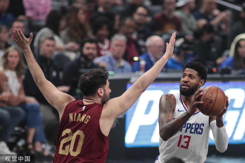 扩展成包括 扩展成包括